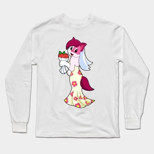 Cat with Wedding dress & Bunch of Flower Long Sleeve T-Shirt